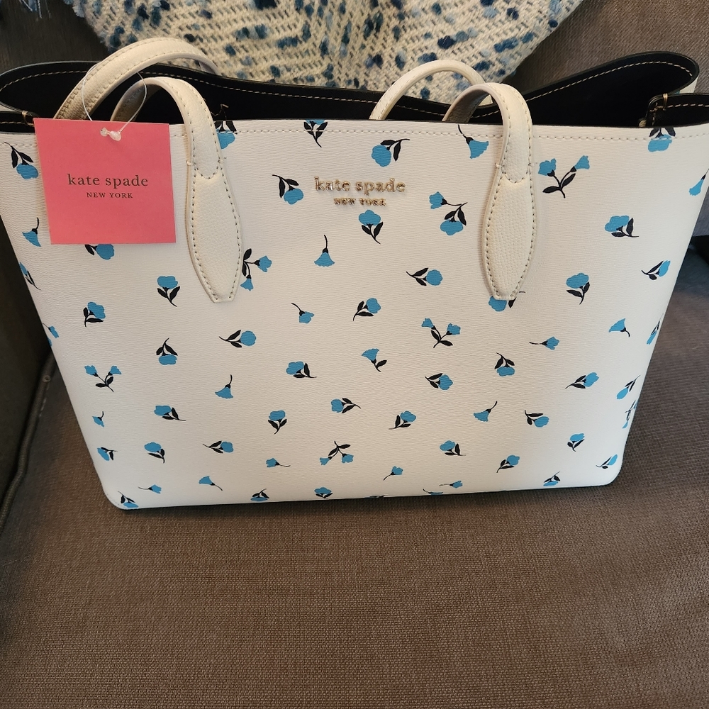 ***Last Chance***Kate Spade blue floral purse